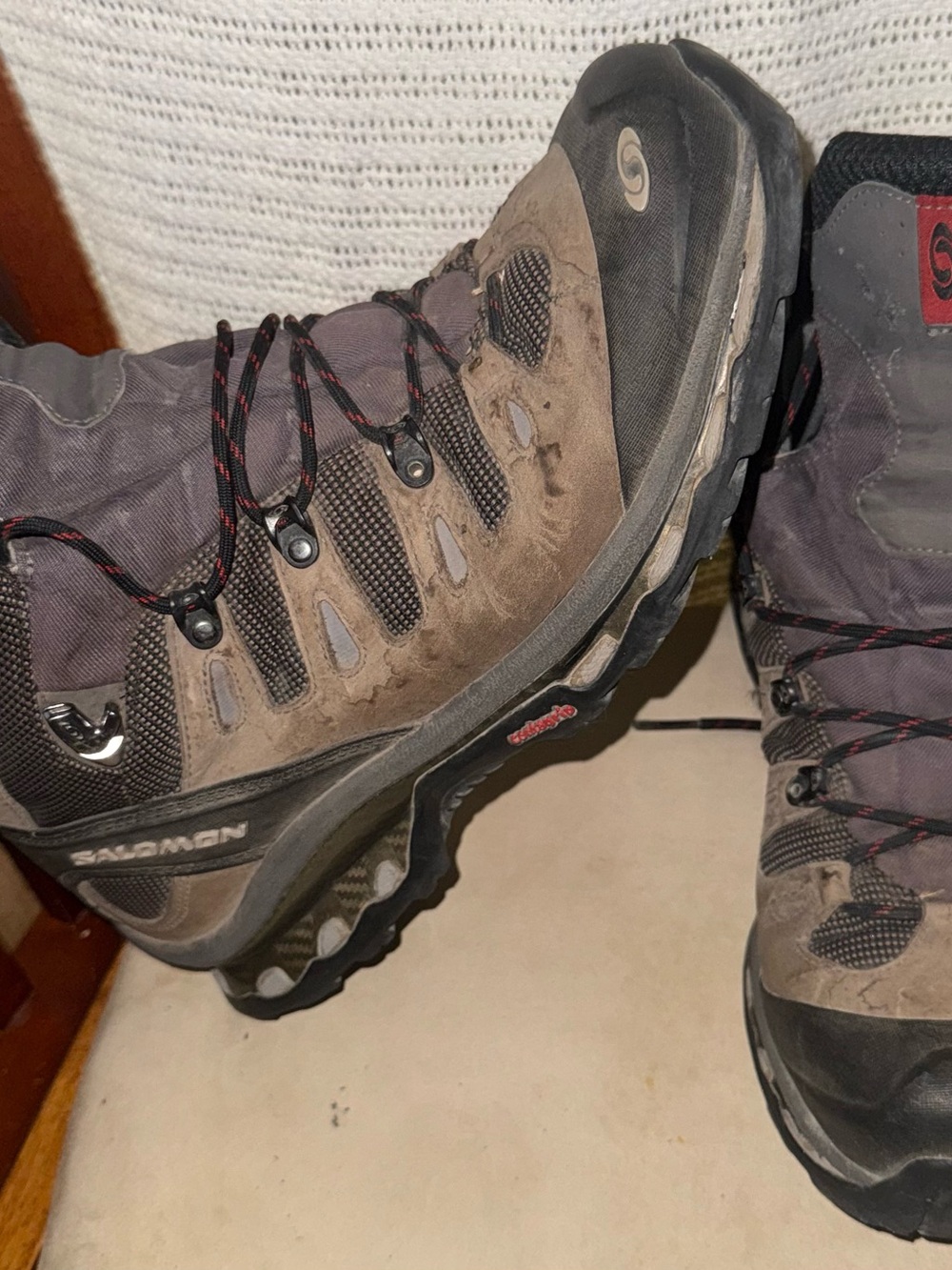 Salomon Men's Brown and Gray Waterproof Hiking Boots